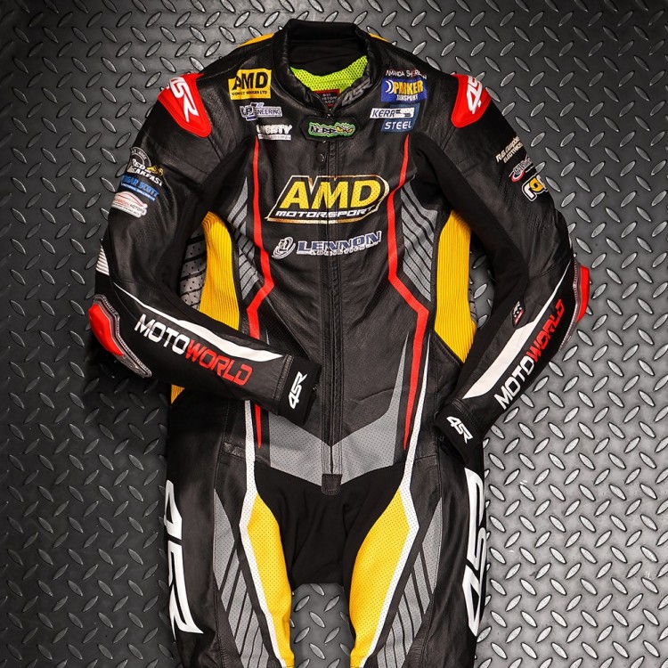 Závodní kombinéza na míru