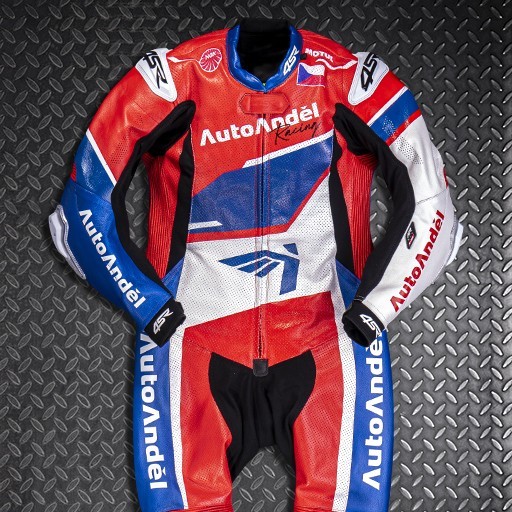 Závodní kombinéza na míru