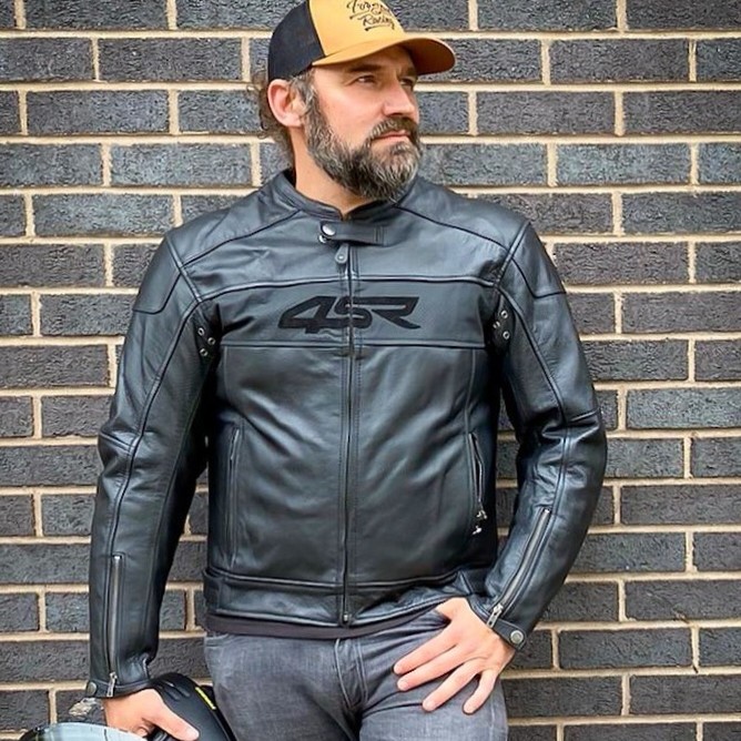 Hooligan - Black Velvet