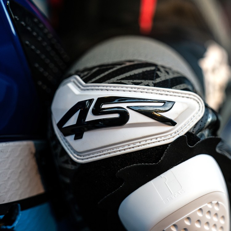 Racing Ultra Light AR